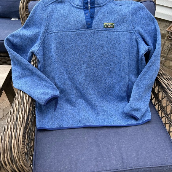 L.L. Bean Vibrant Blue fleece pullover with front pockets and snap front, New - Picture 2 of 5